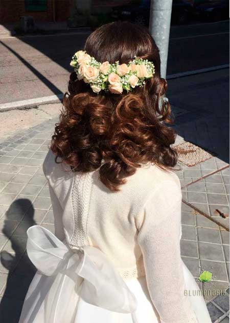 Compañero fondo Gallina Cinco peinados de comunión con flores - Blumenaria